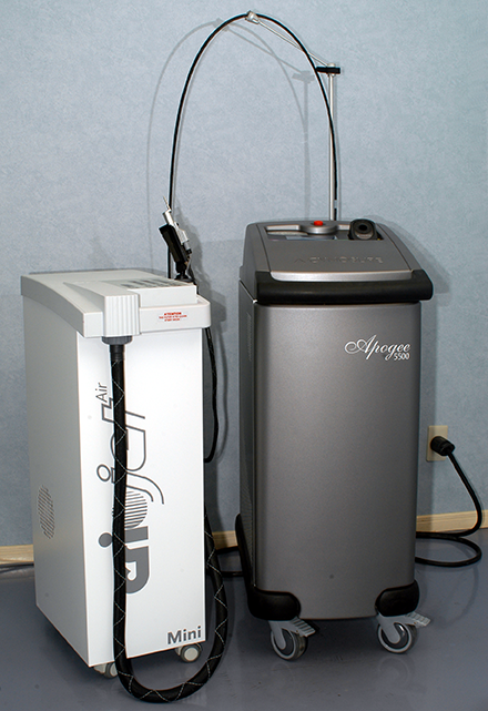 医療レーザー脱毛器
LPIRとクーリングデバイス