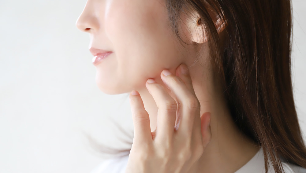 エラ削りを受けた女性